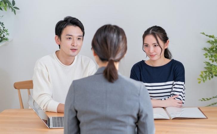 株式会社えんでマンション経営を相談する夫婦